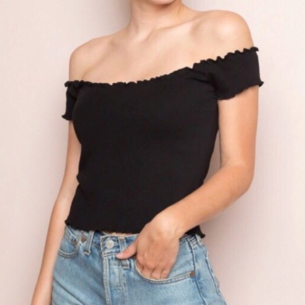 Brandy Melville Crop top